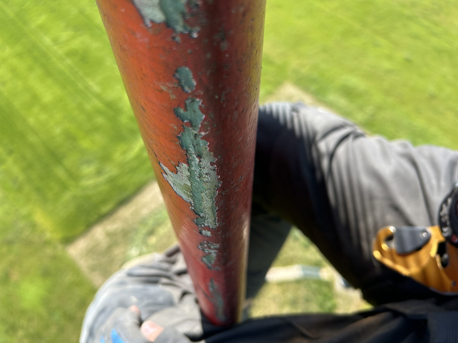 Leading edge inspection and repair on a wind turbine blade using rope access